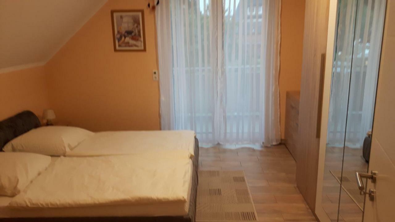Ferienwohnung Deussen Blessem Екстер'єр фото