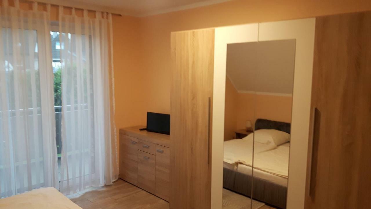 Ferienwohnung Deussen Blessem Екстер'єр фото