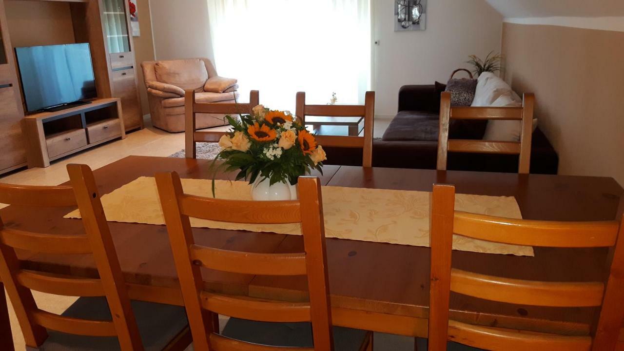 Ferienwohnung Deussen Blessem Екстер'єр фото