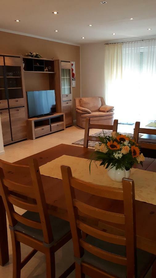 Ferienwohnung Deussen Blessem Екстер'єр фото