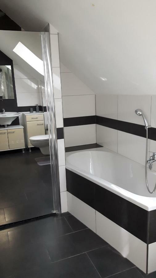 Ferienwohnung Deussen Blessem Екстер'єр фото